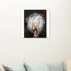Ballet meisje in het wit met zwarte achtergrond als sfeerimpressie aan de muur