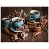 Blauwe koffiemok met bonen
