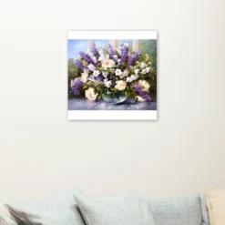 Witte lila bloemen als sfeerimpressie aan de muur
